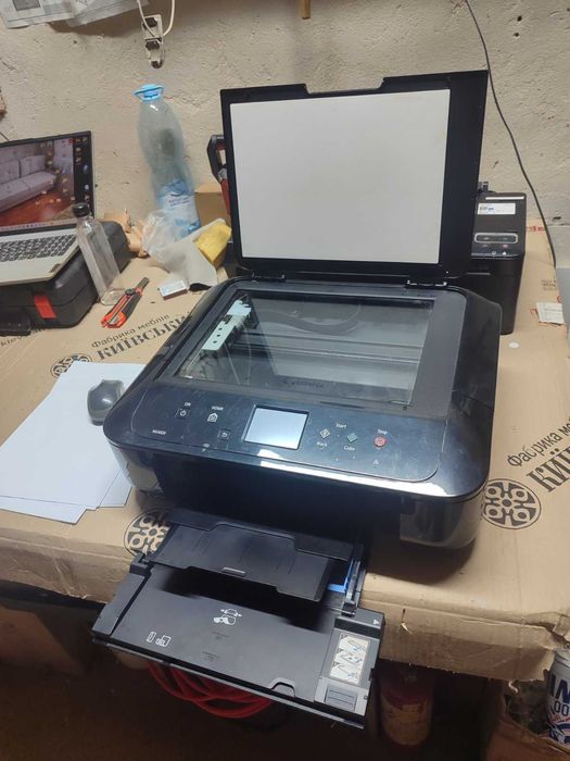 Продам МФУ кольоровий 3 в 1,