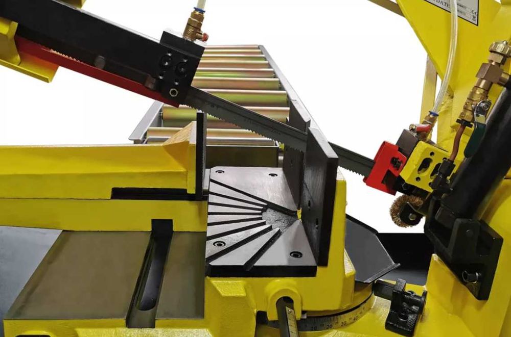 Przecinarka do metalu Piła taśmowa 310x210mm 1,5kW 400V