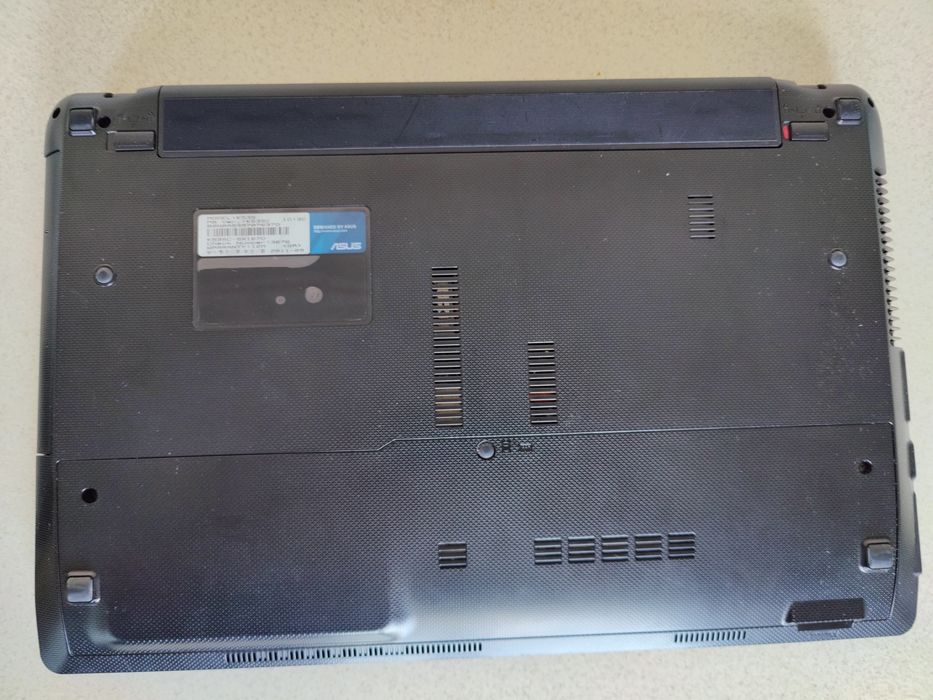 Ноутбук asus k53s, i5 2430m(4 потоки), ОЗУ 6Гб, дискретна nVidia gt520 ...
