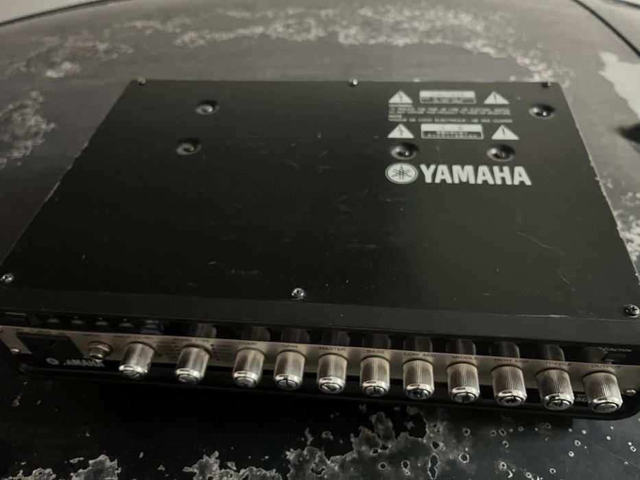 Amplificador baixo Yamaha BBT H500 Cabeça 500w