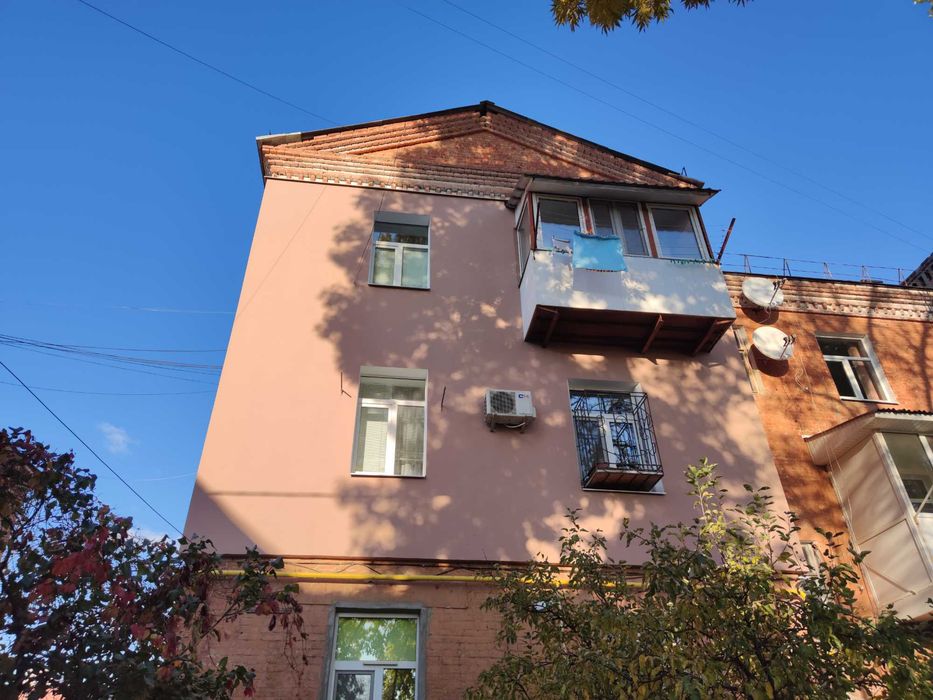 Утеплення стін будинків будь-яким матеріалом: пінопласт, вата.