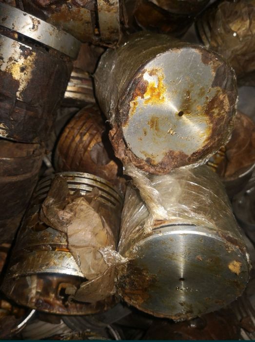 Усі деталі. Усі розміри Поршня Поршні Кольца К750 Днепр М-72 МВ Урал