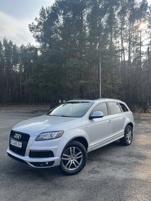 Audi Q7 S-line.