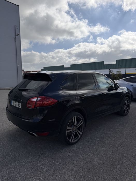 Porsche Cayenne S Hybrid - 150.000 km - Full extras