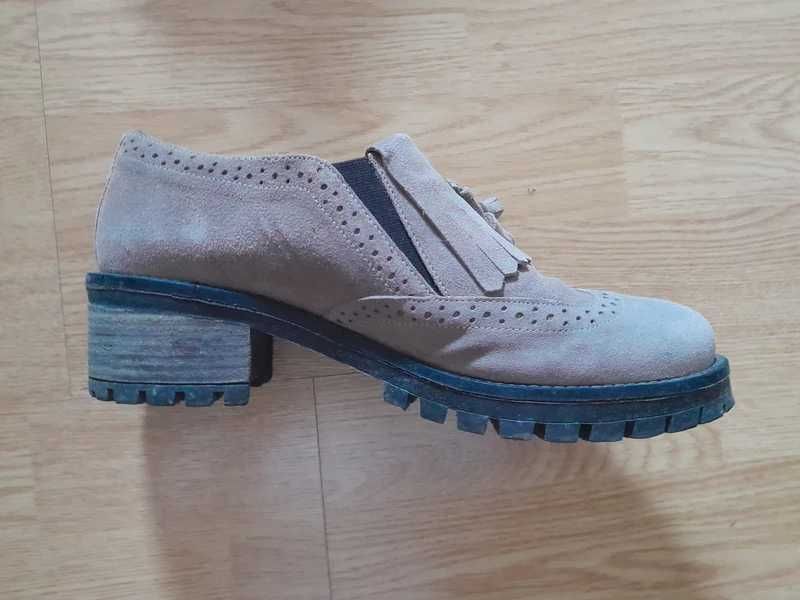 Sapatos mocassim