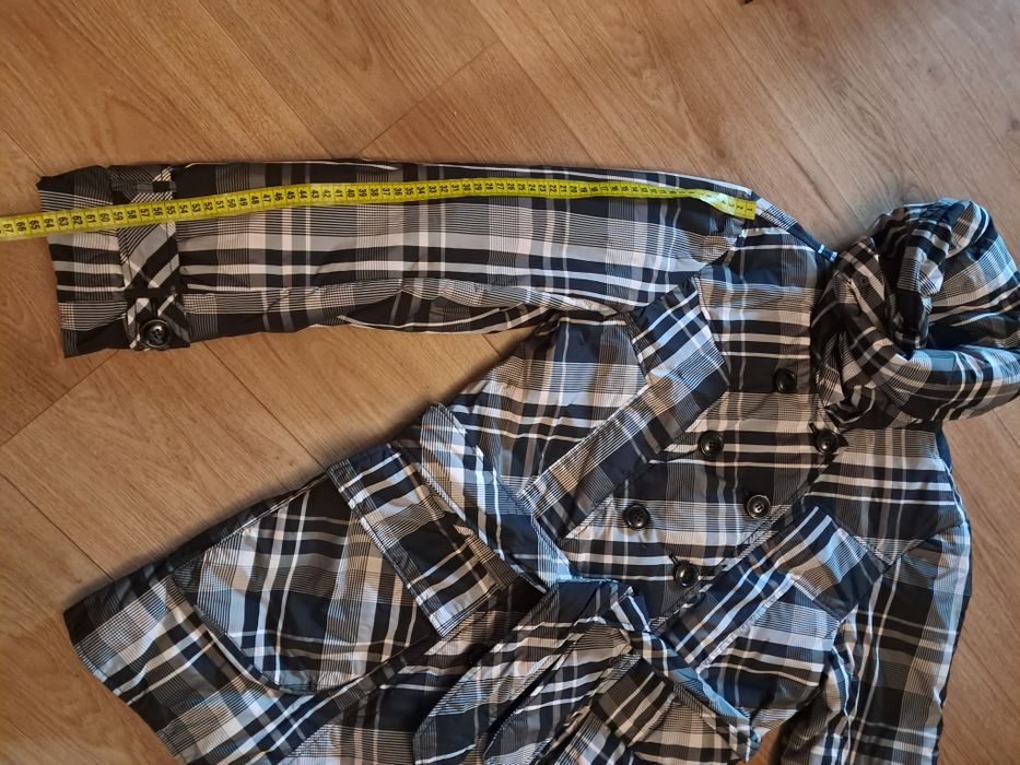 Куртка фірмова розмір s m