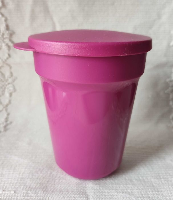 Tupperware copo 425ml + espremedor