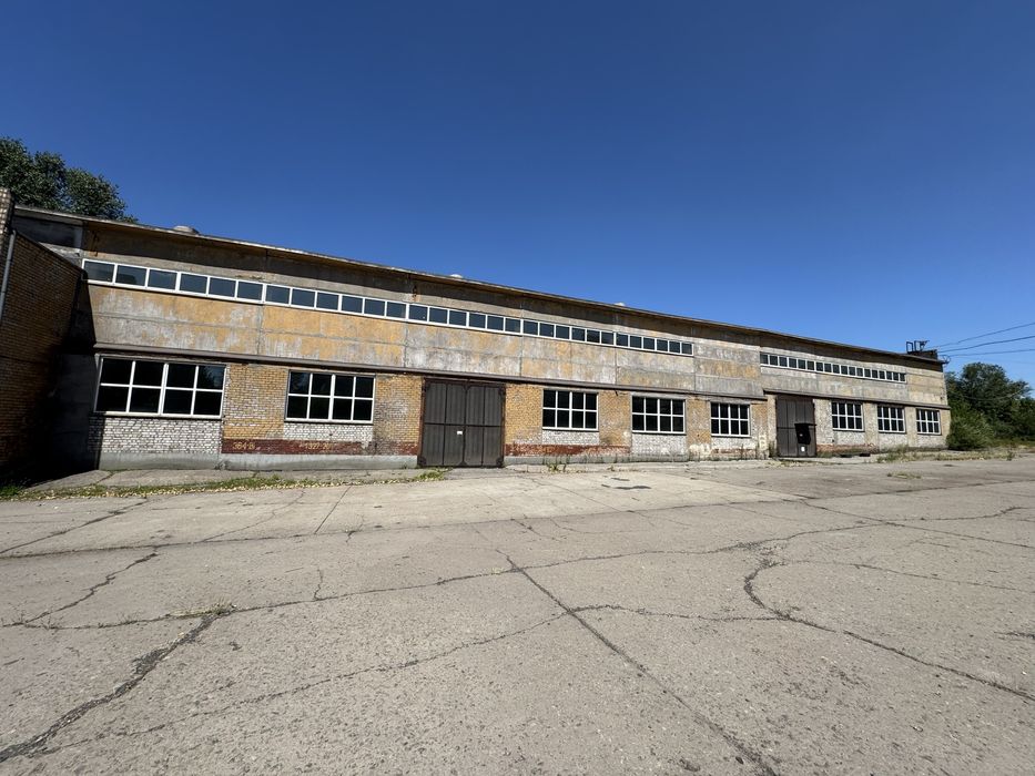 Продам Виробничий комплекс, 4294 м.кв, 1,7 Га ділянка, цеха, склад