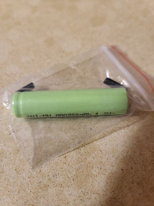 Pilhas novas recarregáveis NiMh 1,2V 900mA