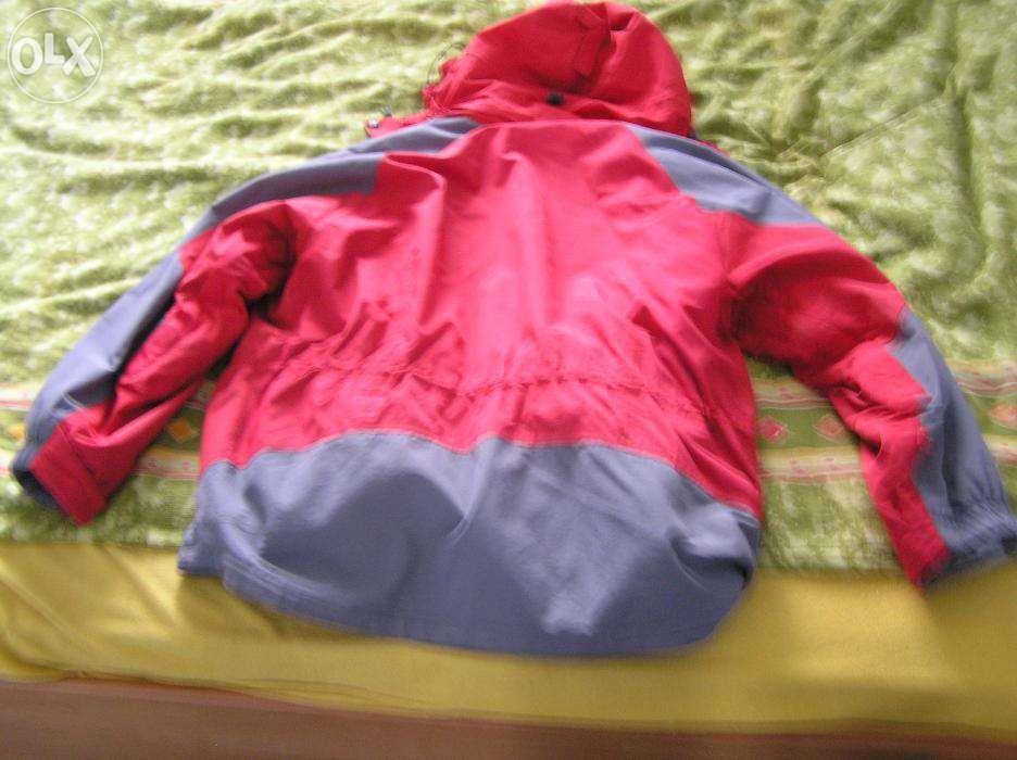 Kurtka trackingowa z polarem dużo kieszeni membrama.