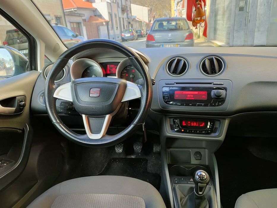 SEAT Ibiza 1.6 TDI, 105 CV – 2010 – Oportunidade hoje 2300€