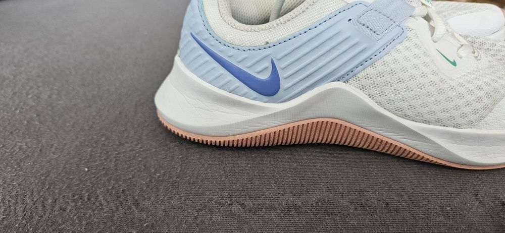 T Nike Mc Trainer buty damskie fitness