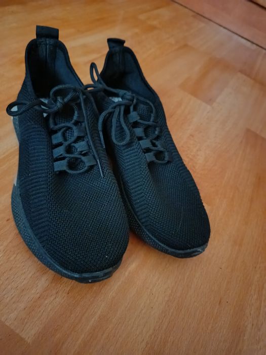 Buty sznurowane czarne