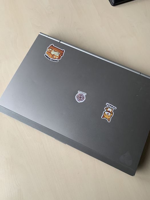 Ноутбук Deel, HP