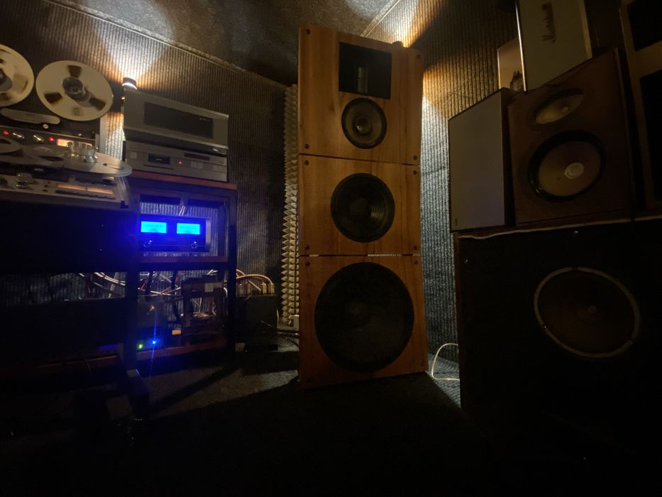 Kolumny open baffle High-End w czystej postaci, Unikat