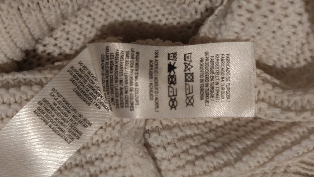 Akrylowy sweterek damski rozmiar 38/40