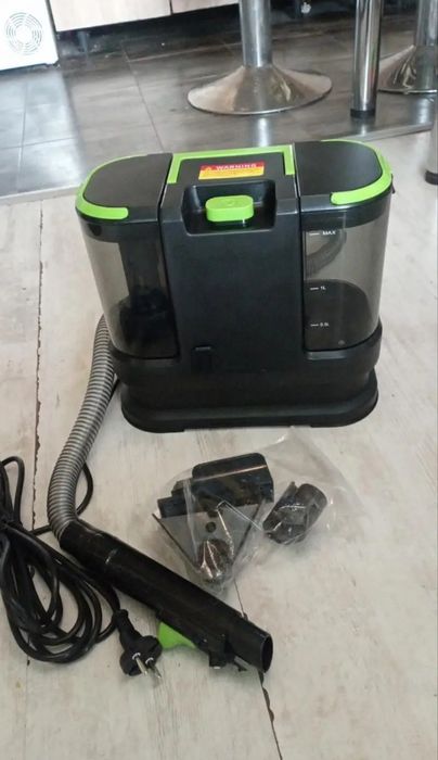 Миючий пилосос очисник потужністю 800Вт для всіх видів прибирання