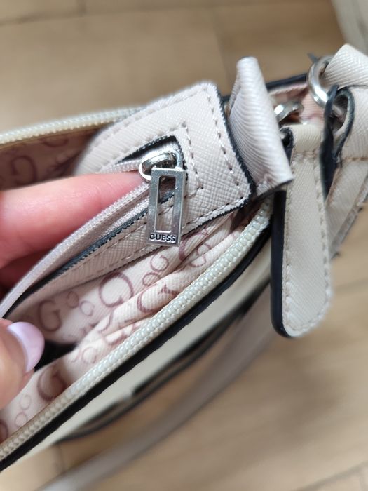 Guess torebka na ramię