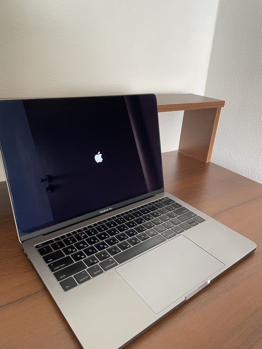 MacBook Pro 13” 2017 | Space Gray