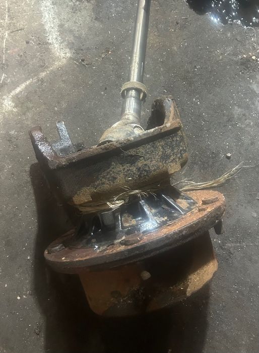 zwolnica most przedni atak Jcb 3cx 4cx ładowarka clark spicer carraro