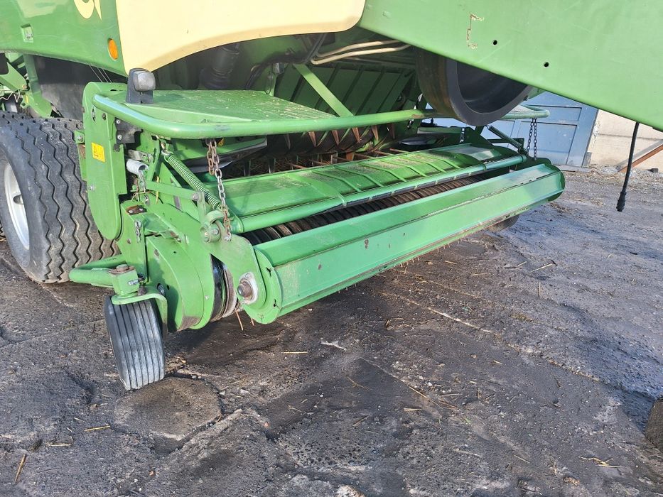 Prasa KRONE Big pack 1270 duża kostka.