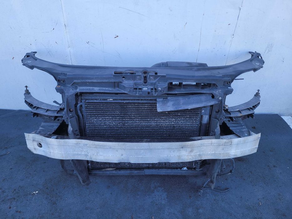 audi a3 8p pas przedni 2.0 tdi