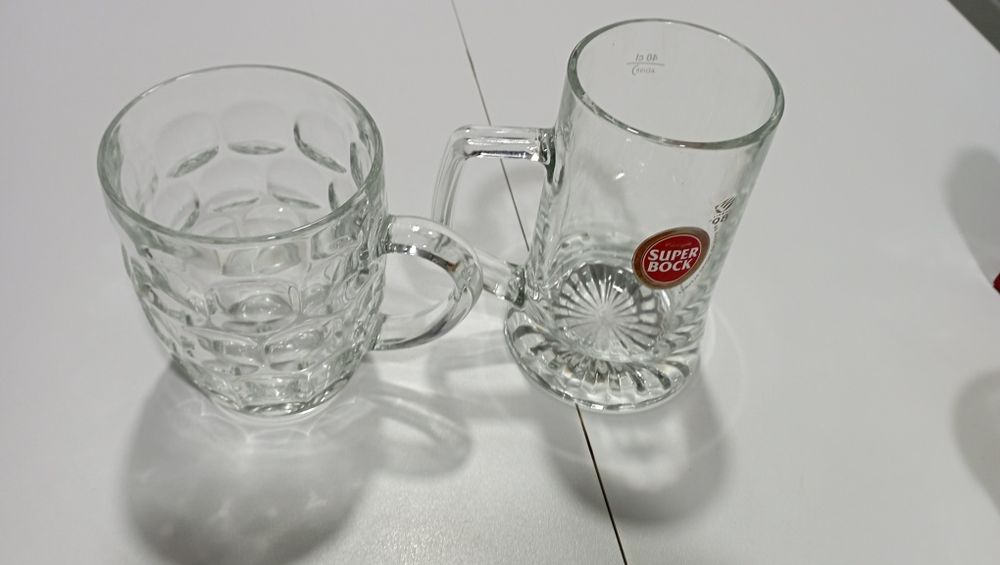 Two 40 cl mugs442459908976814080
