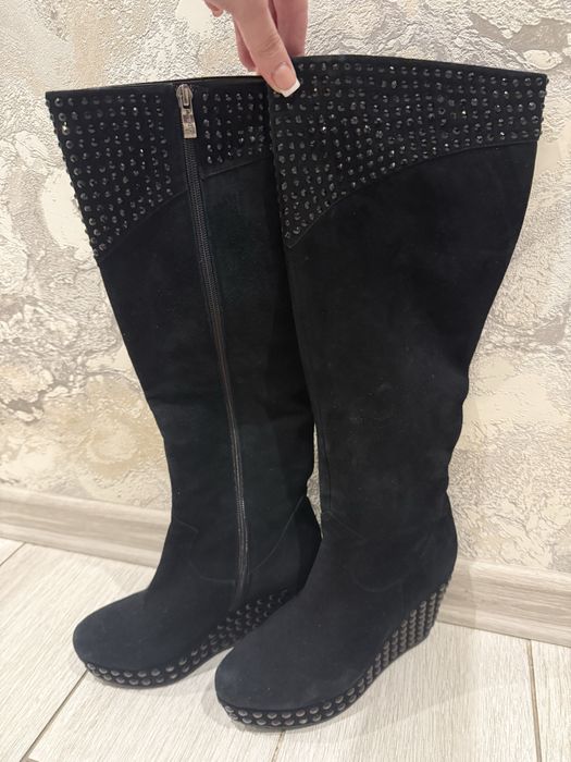 Продаю в хорошем состоянии сапоги