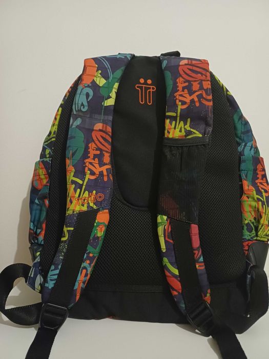 Mochila escolar Totto