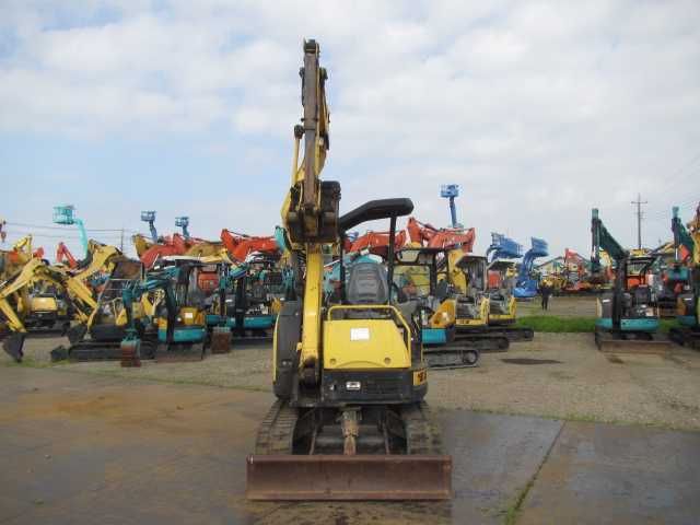 Гусеничный экскаватор Yanmar B3-6A