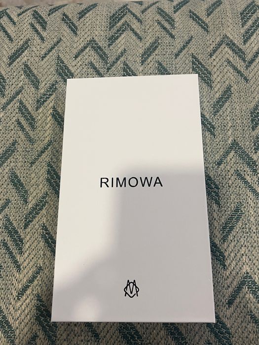 Capa RIMOWA iphone 16 PRO