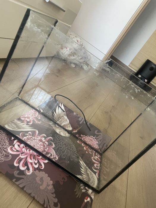 Małe akwarium około 18l