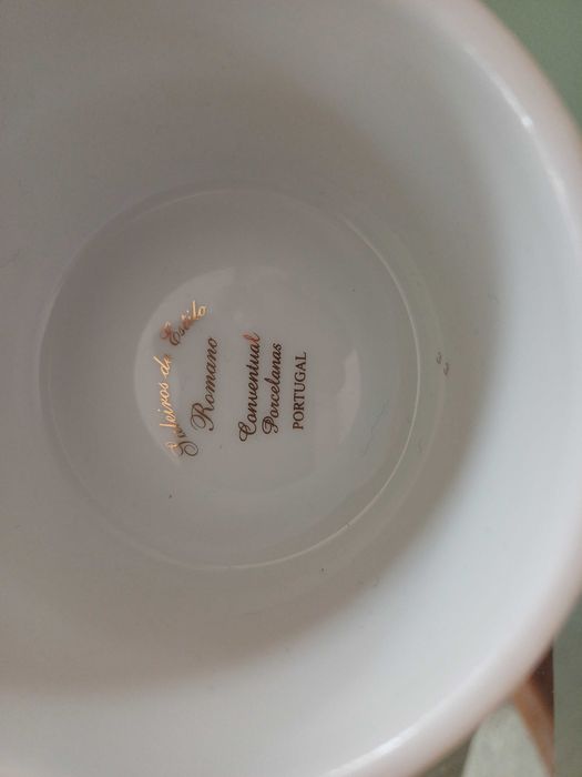 Coleção de Saleiros de Estilo em Porcelana