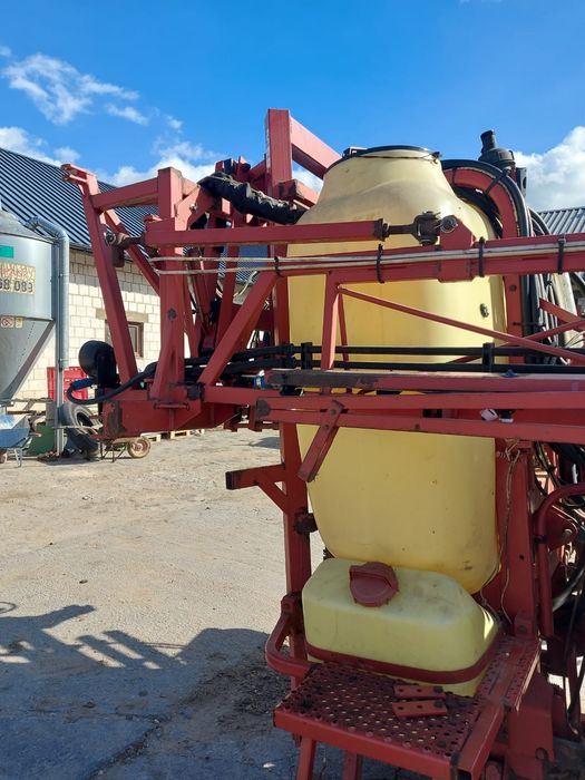 Opryskiwacz 1200L hardi