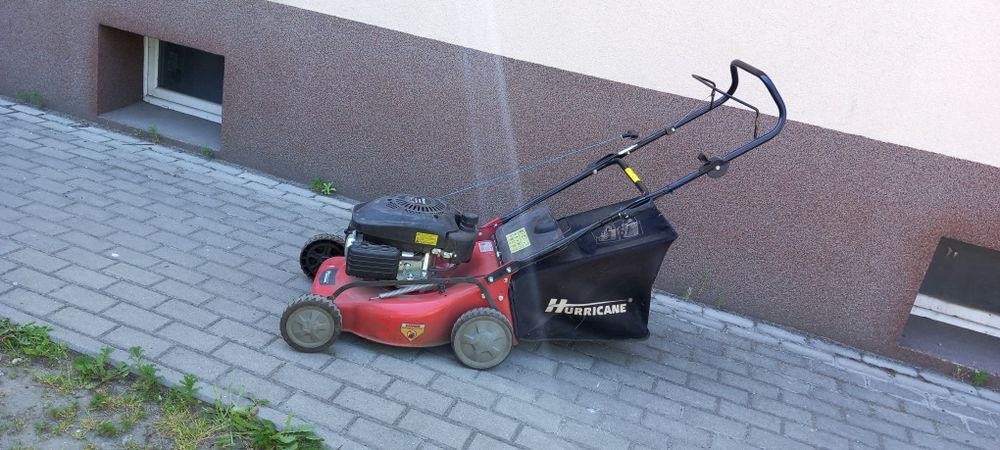 Kosiarka Hurricane DG450,  135 cm³, OHV . Bdb stan techniczny.