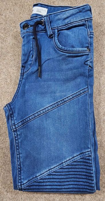 Adjustable Waist Blue Denim Jeans by Denim Co.