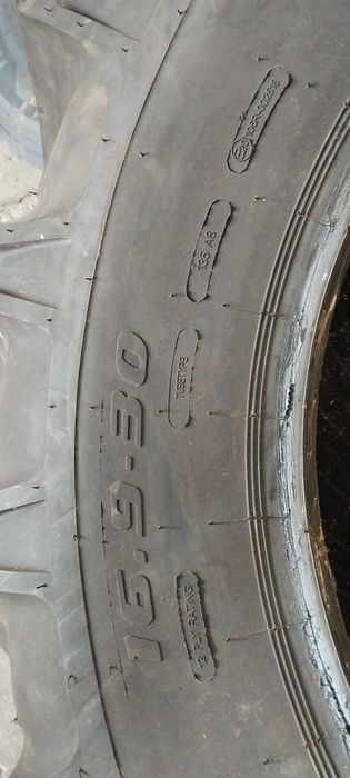 Dwie opony 16.9-30 Kabat-Nowe
