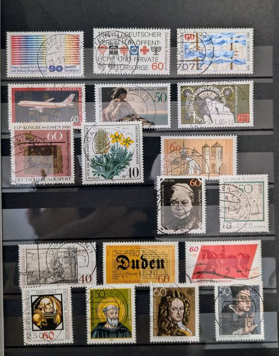 Niemieckie stemplowane znaczki z rocznika 1980
