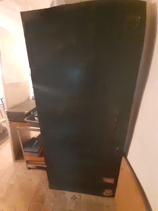 Двері металеві б'в