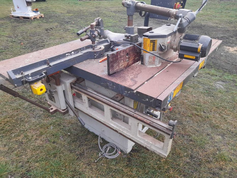 Frezarka dolnowrzecionowa GOMAD FD-2