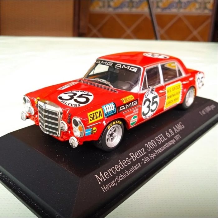 1:43 Mercedes 300 SEL 6.8 AMG Minichamps Sportline
