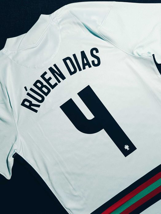 Camisolas de Futebol Oficiais