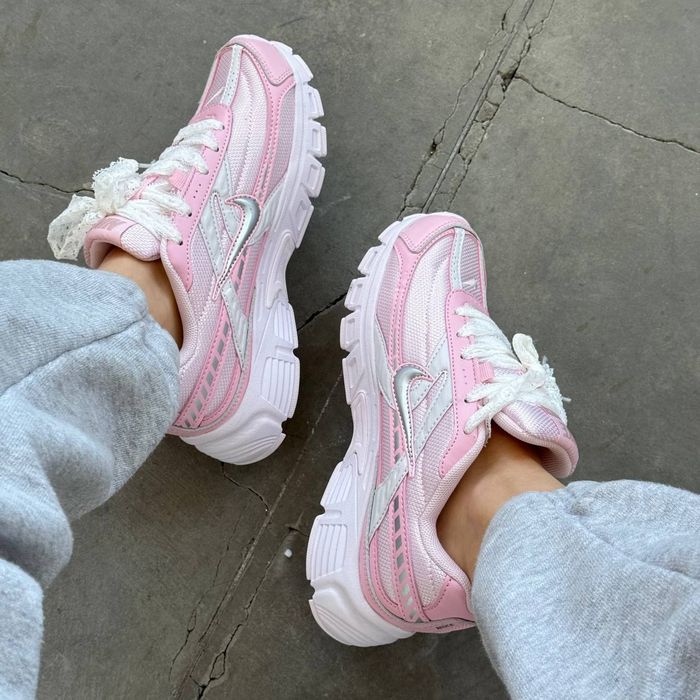 Nike Initiator Pink жіночі кросівки найк інітіатор рожеві новинка