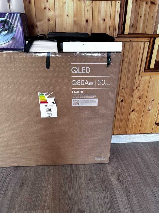 Televisão Samsung QLED Q80A, 50 polegadas NOVA + Oferta de suporte