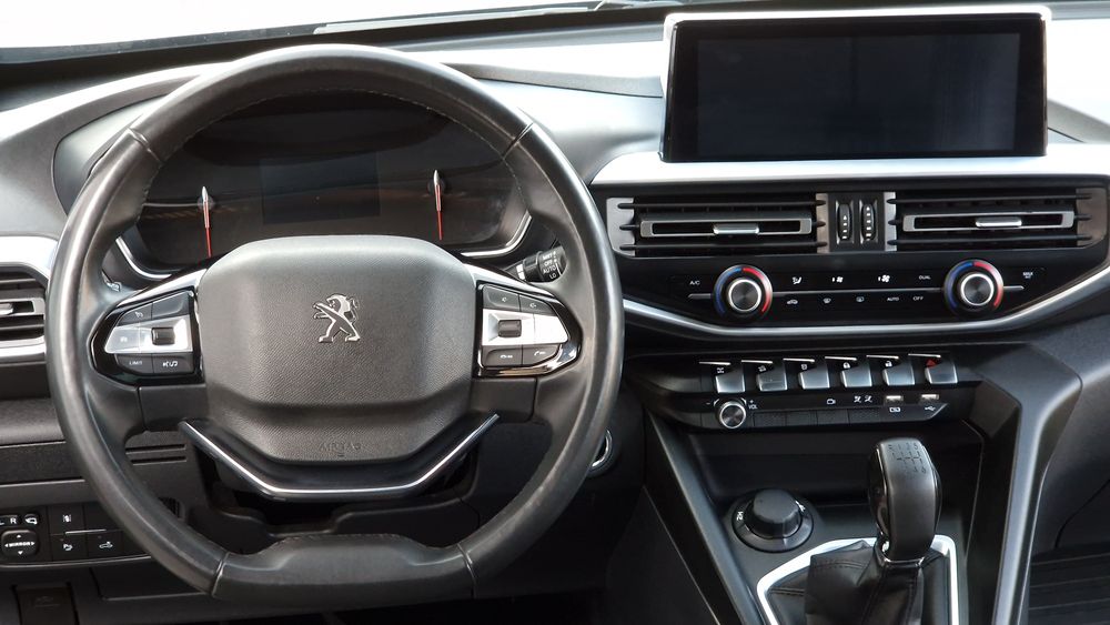 Пікап Peugeot LANDTREK 2023 рік.