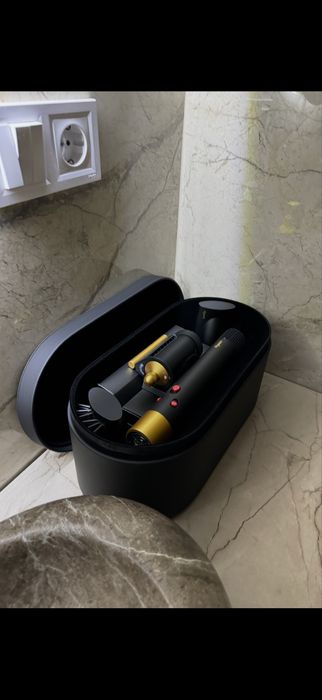 Стайлер Dyson для волосся