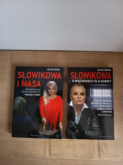 Zestaw dwóch książek Banasiak Monika