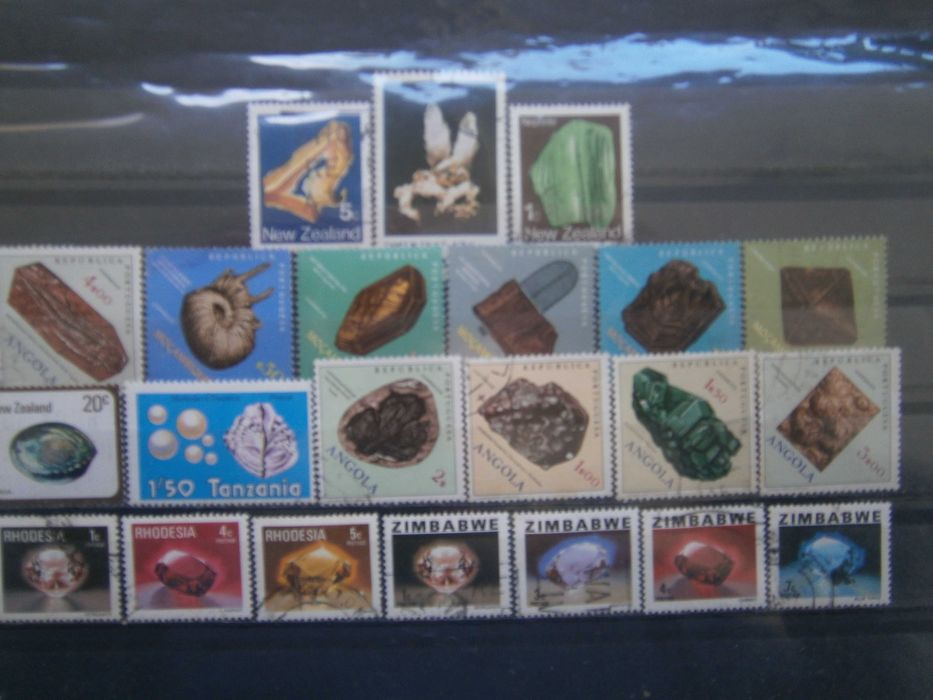 22 selos do tema Mineralogia todos diferentes