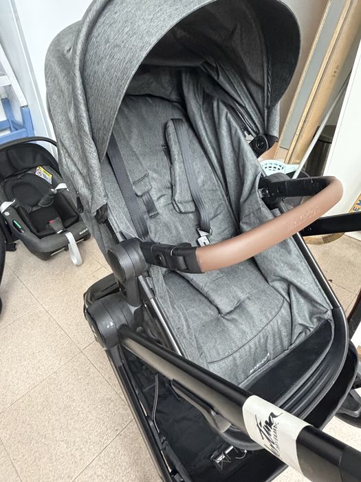 Carrinho bebe maxi cosi novo