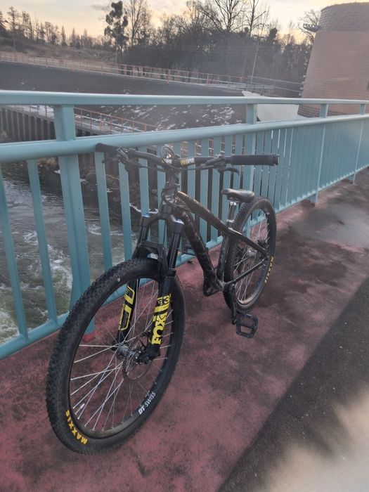 Dartmoor hornet 26 na topowych częściach